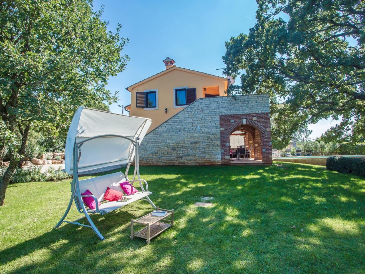 Villa Hrast Bacva Visnjan Exterior photo